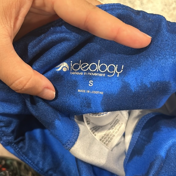 IDEALOLOGY workout leggings - Picture 2 of 3